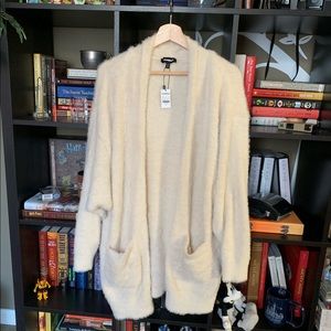 Oversized cream cardigan sweater - Express - NWT